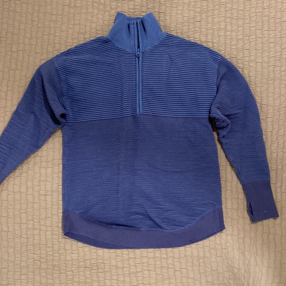 AE Quarter Zip Sweater - Picture 2 of 8